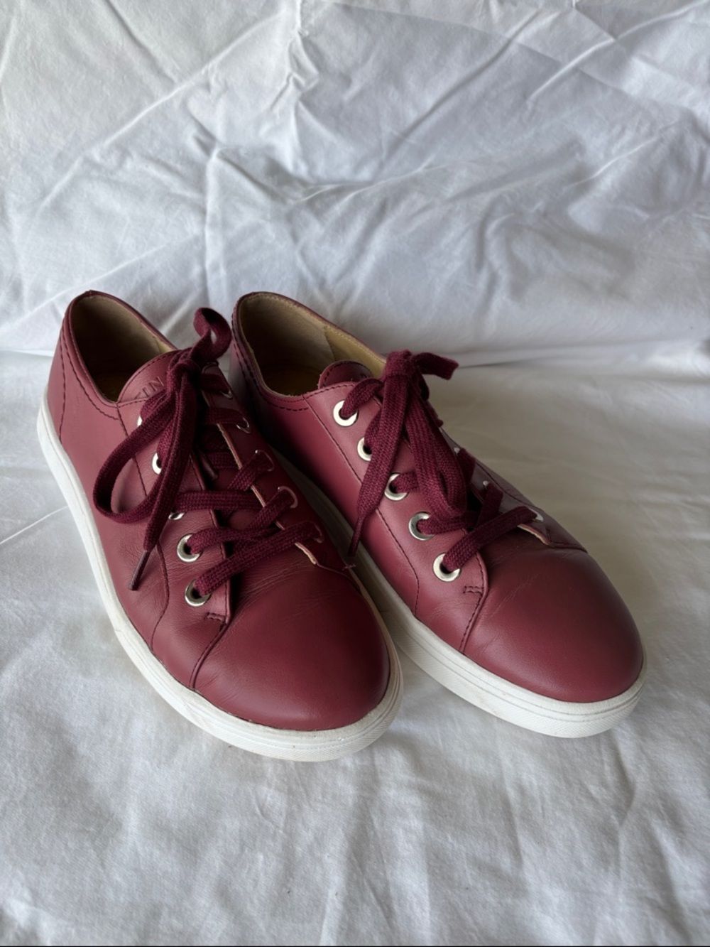 Portland Leather Goods Women's Pink Leather Low-Top Lace-Up Sneakers 8.5